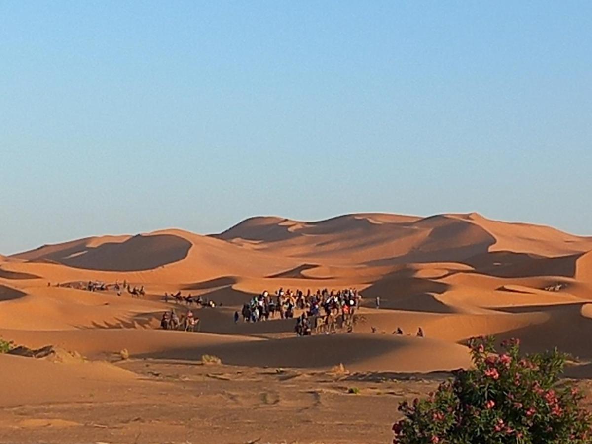 Hôtel Etoile Des Dunes Merzouga Exterior foto